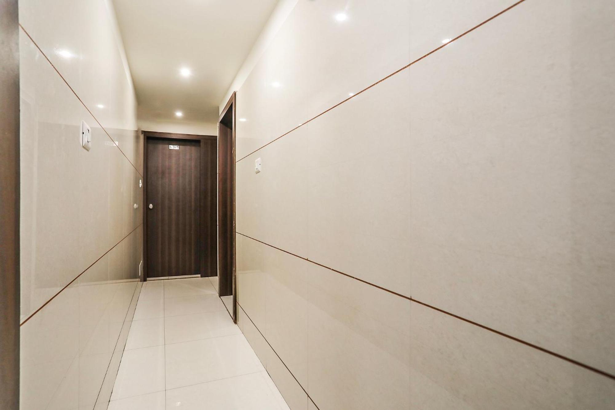 ראג'קוט Fabhotel Sk מראה חיצוני תמונה